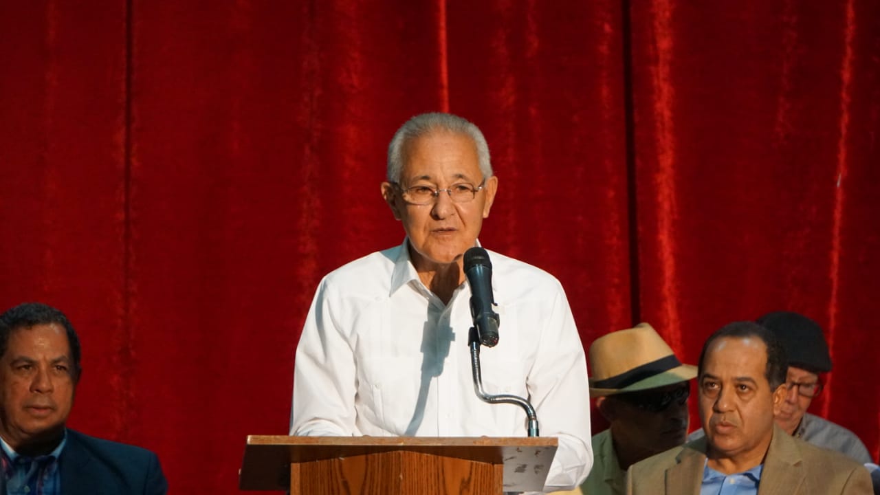 “Vamos a contribuir a crear una voluntad nacional de cambio y renovación política y salir de este estancamiento que nos obliga a lidiar con los mismos problemas, los mismos partidos, los mismos candidatos, los mismos presidentes y los mismos gobiernos”, Rafael Chabjul Mejía